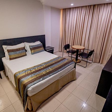 Like Ue Hotel Goiânia Eksteriør bilde