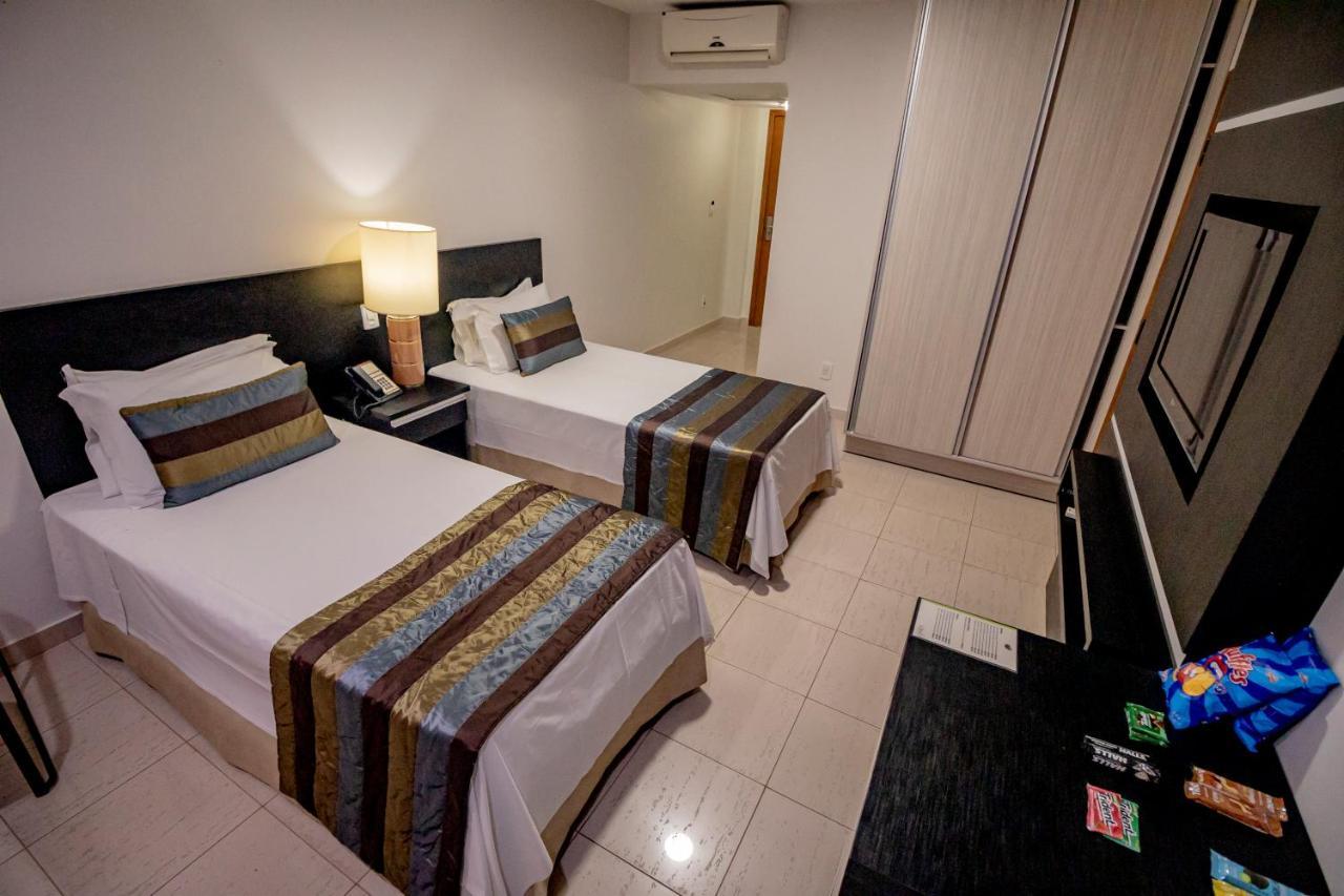 Like Ue Hotel Goiânia Eksteriør bilde